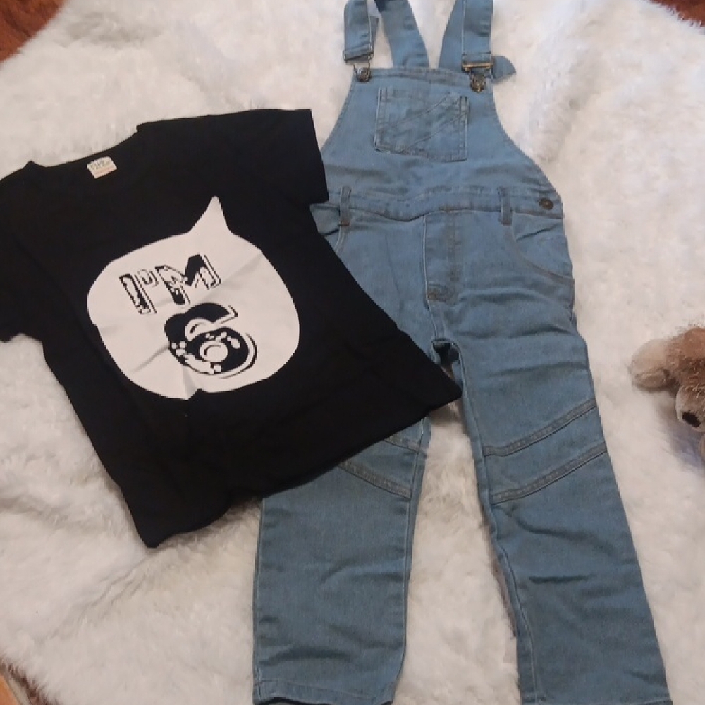 Black Graphic Tee and Blue Denim Overalls Size6